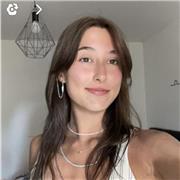 Lycéen en dernière année qui souhaite partager sa passion pour l'anglais afin d'aider ceux en difficulté.